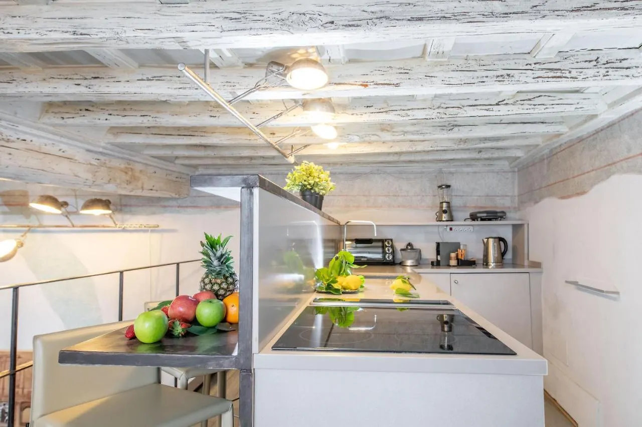 Design Apt Near Spanish Step Apartment Rome
